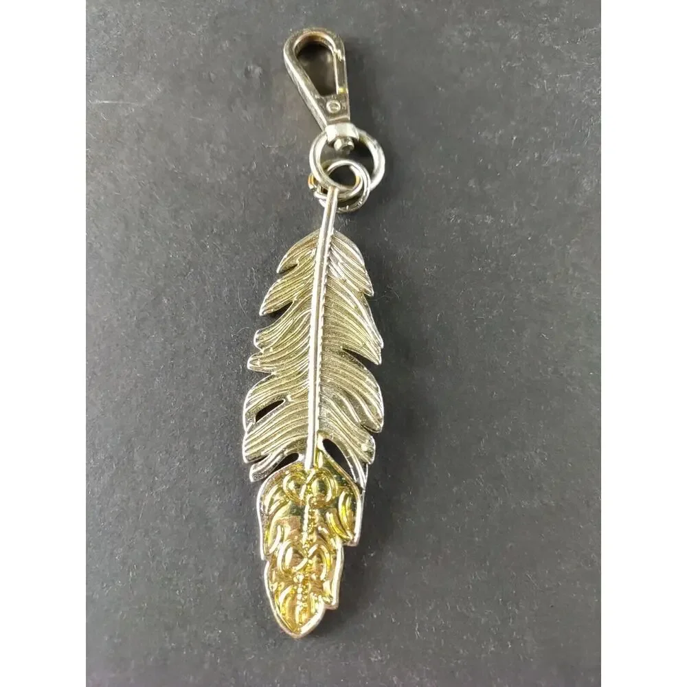 Jessica Simpson Feather Luggage Tag Heavy Gold Tone 5 3/4